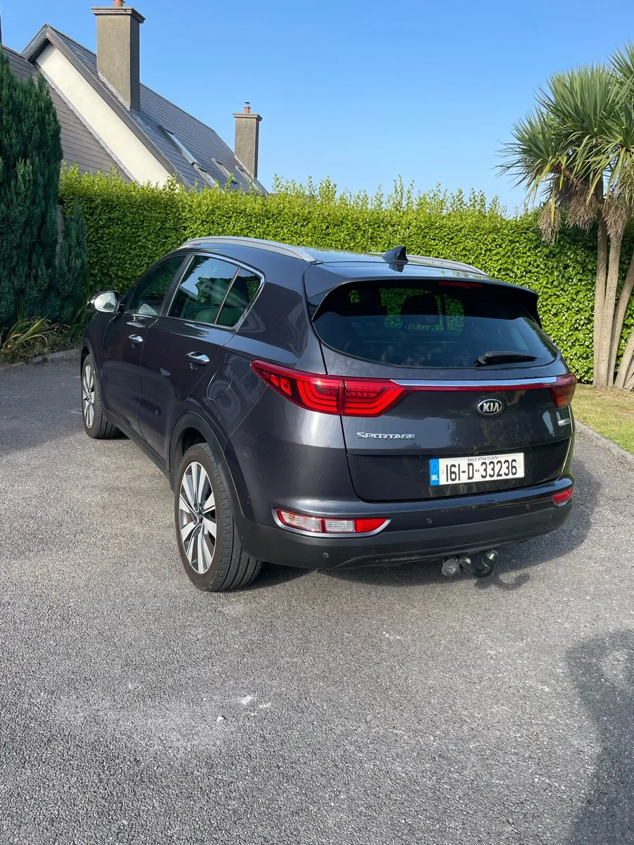 Kia Sportage GSE (Highest Spec) - Image 3
