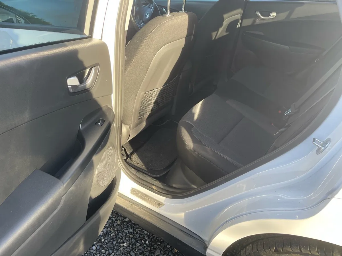 Hyundai Kona - Image 3