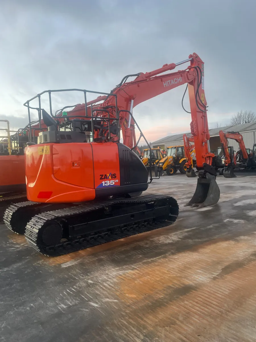 HITACHI ZX135-6 - Image 3