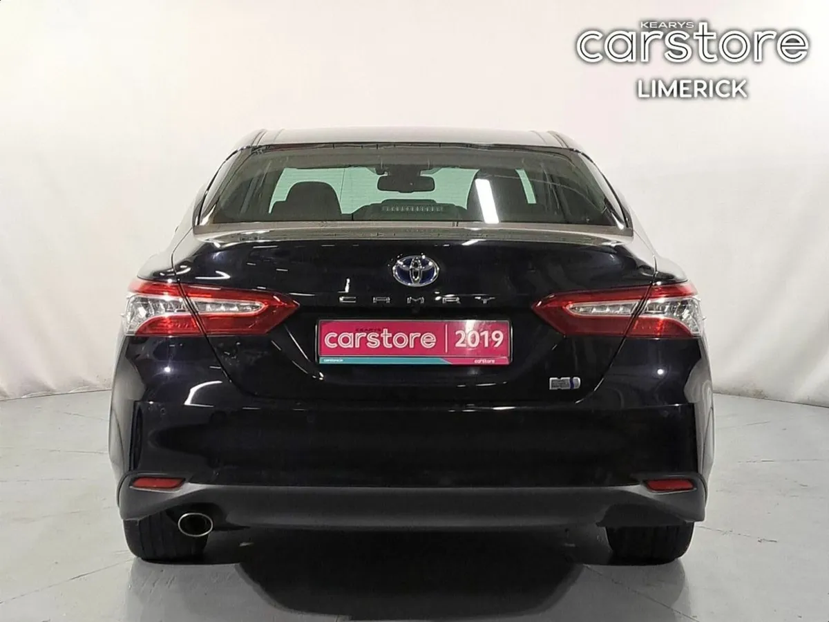 Toyota Camry 2.5 HYBRID AUTO - Image 4