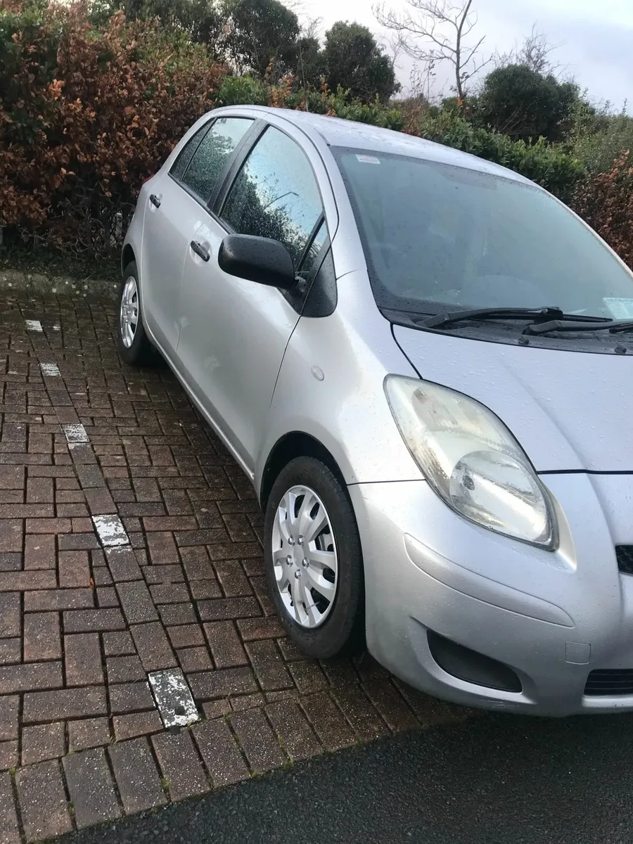 Toyota Yaris 2010 - Image 3
