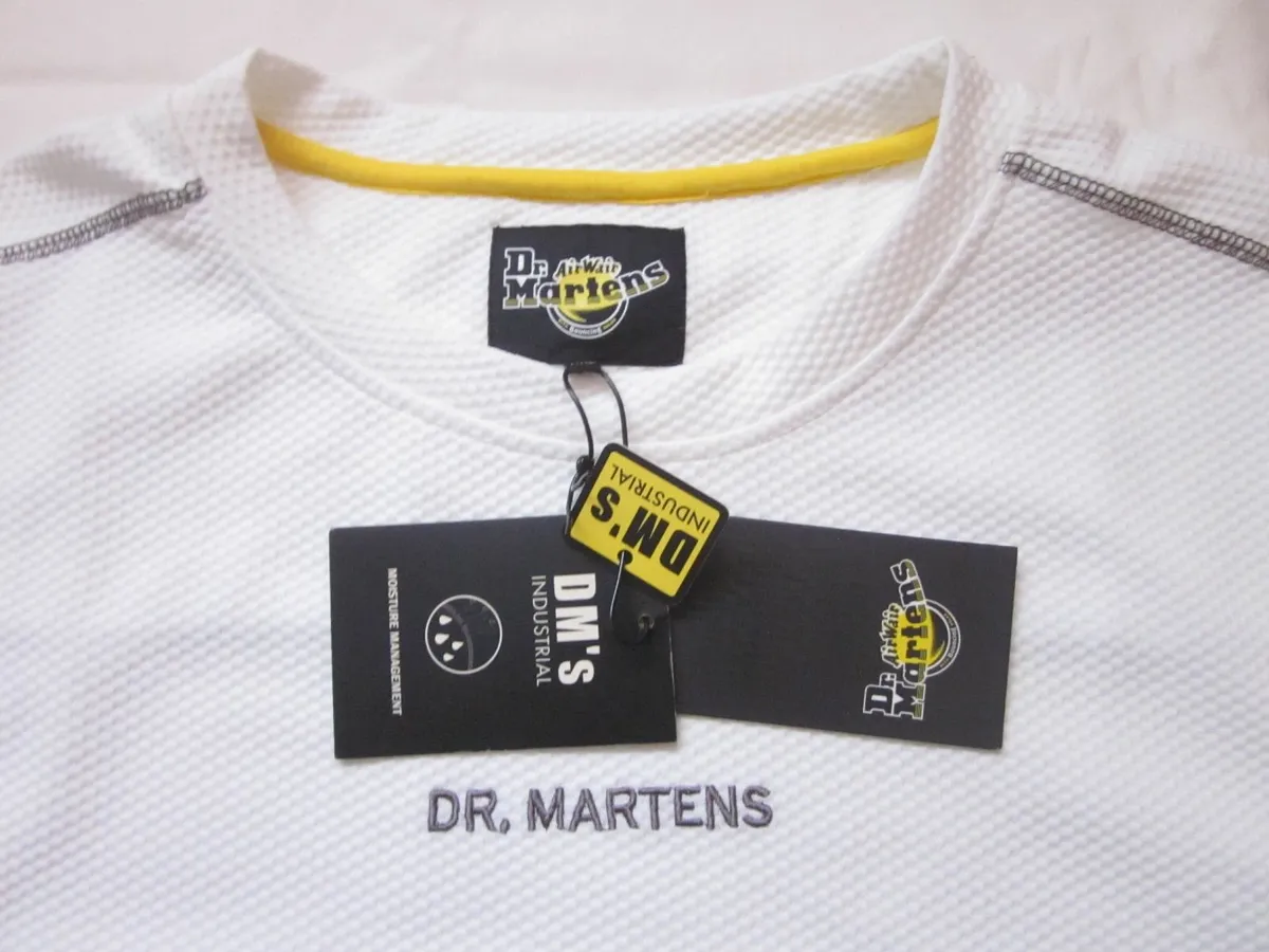 New Dr Martens Air Wair White Tee Shirt XXL - Image 4