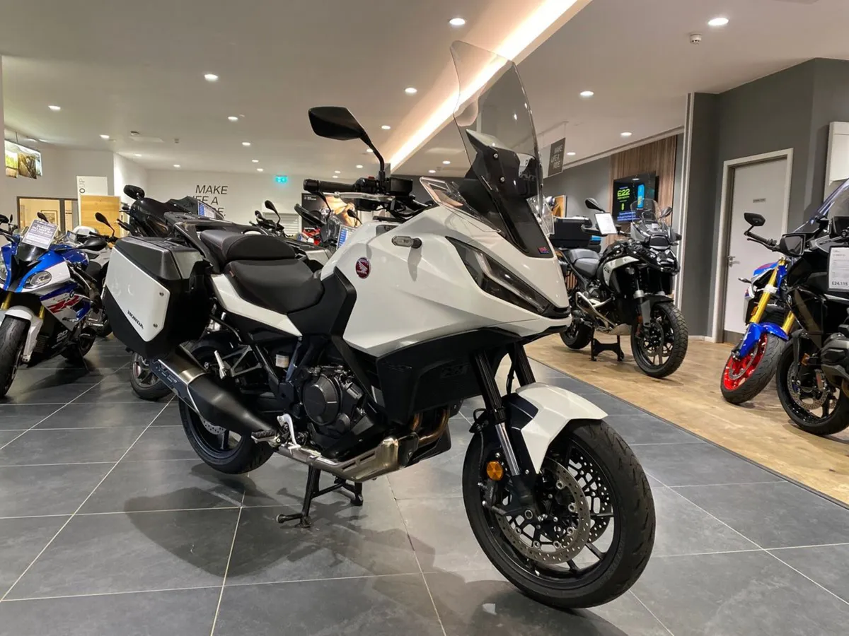 2024 Honda NT1100 with Extras - NI Reg! - Image 3