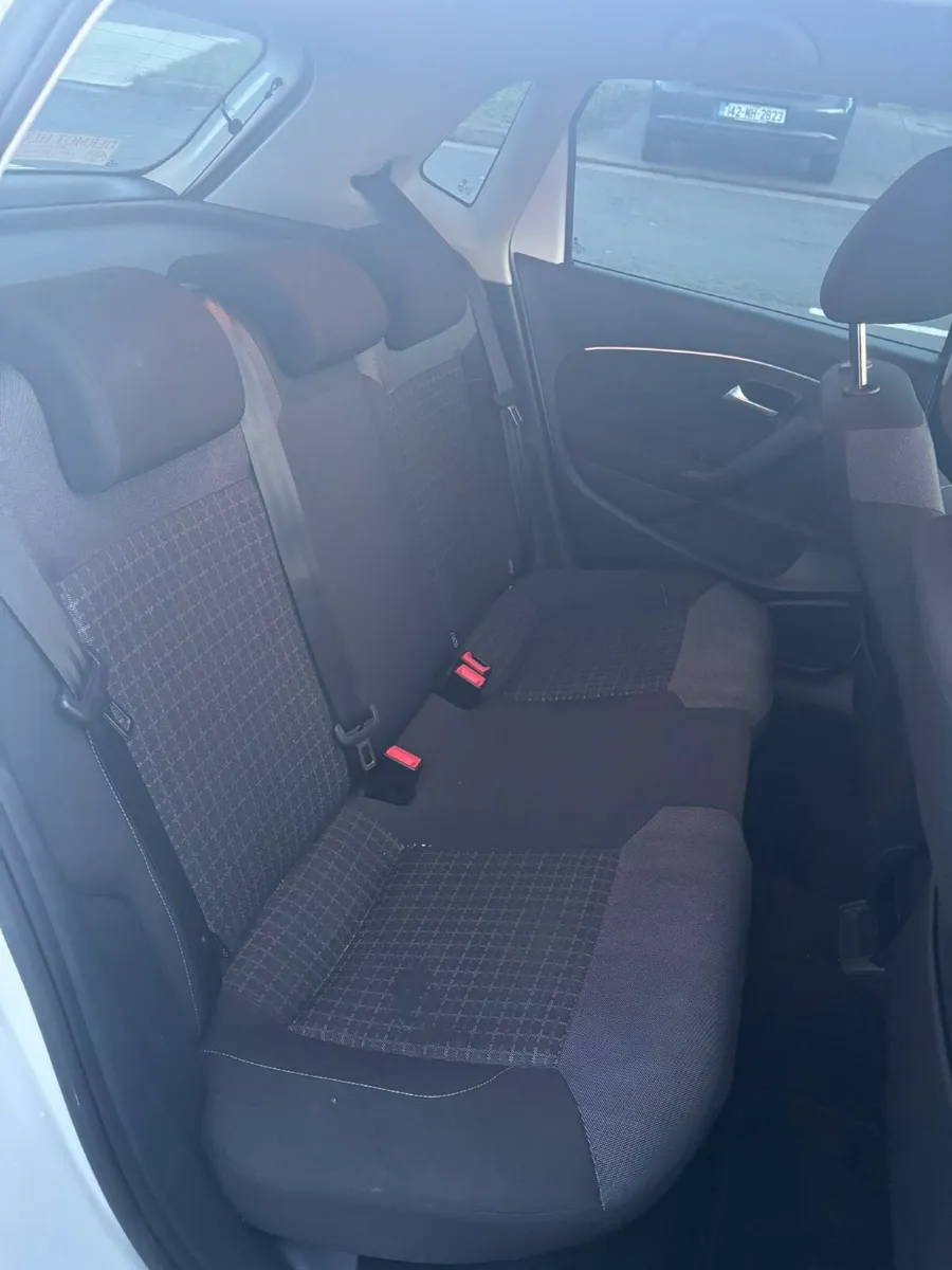 Volkswagen Polo 2015 - Image 3