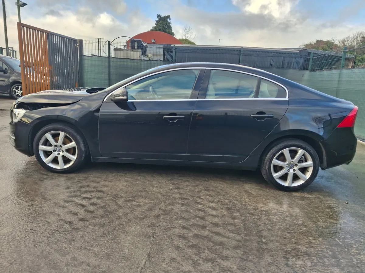 152 Volvo S60 2.0 Diesel - Image 4