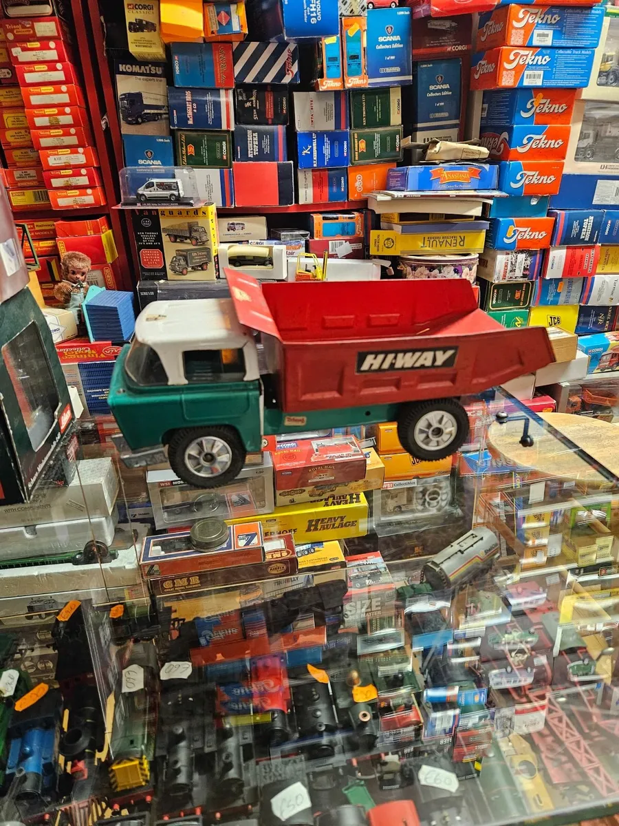 Vintage Triang Pressed Steel Truck - Image 4