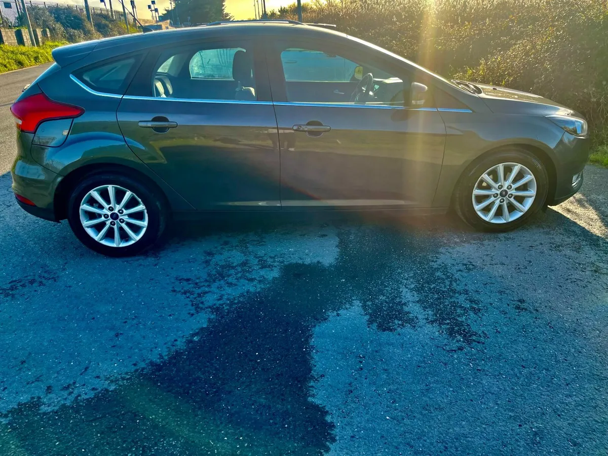 Ford Focus 2017 - Image 1