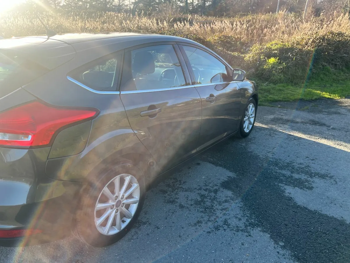 Ford Focus 2017 - Image 4