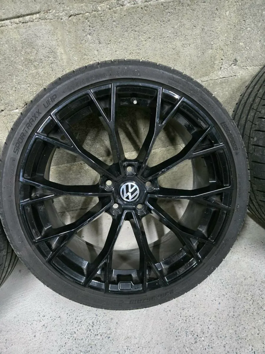 VW Warmenau 19" alloy - Image 3