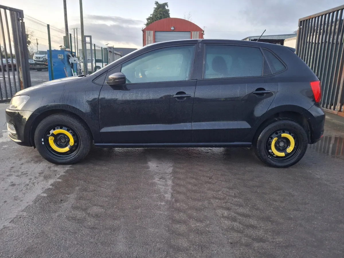 2017 Volkswagen Polo  1.2 Tsi  Manual - Image 4