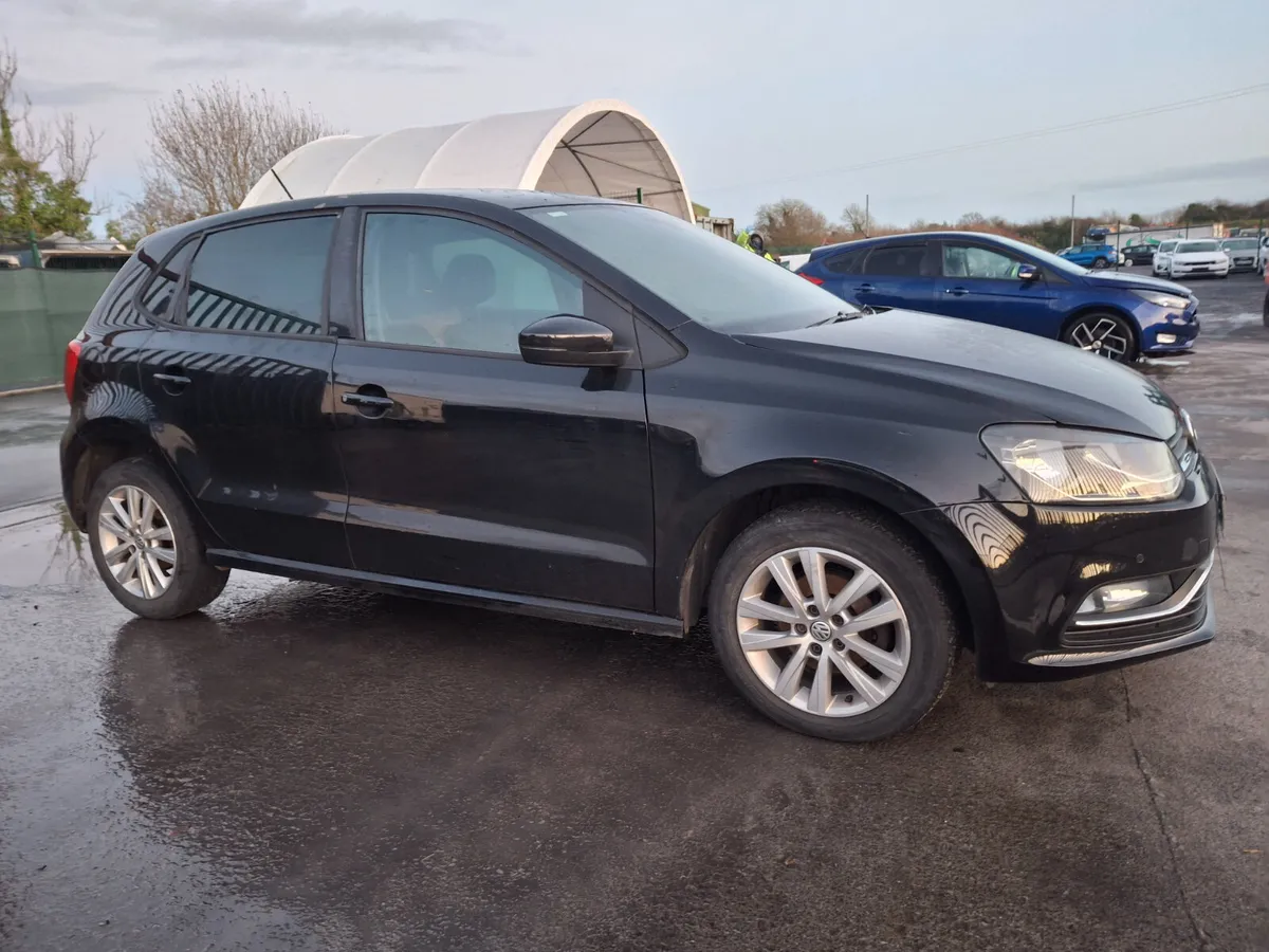 2017 Volkswagen Polo  1.2 Tsi  Manual - Image 1