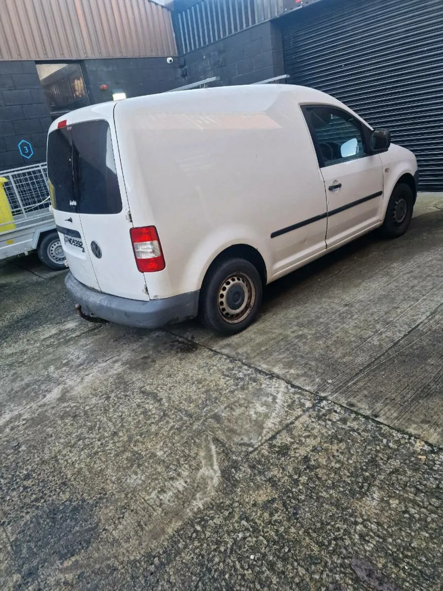 Volkswagen Caddy - Image 3