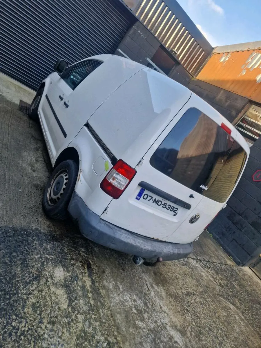 Volkswagen Caddy - Image 4