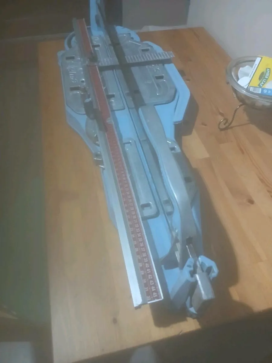Tile cutter - Image 3