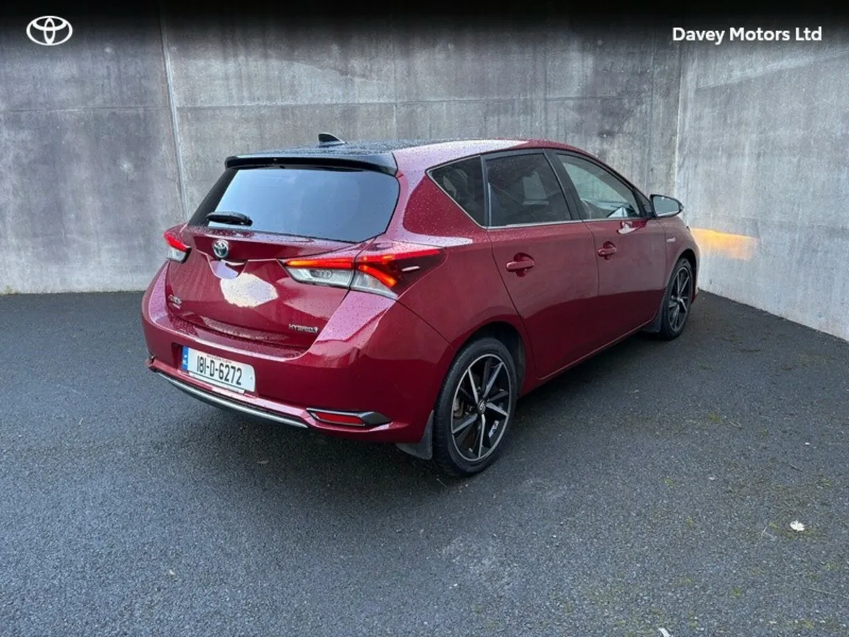 Toyota Auris AURIS HYBRID LUNA SPORT - Image 2