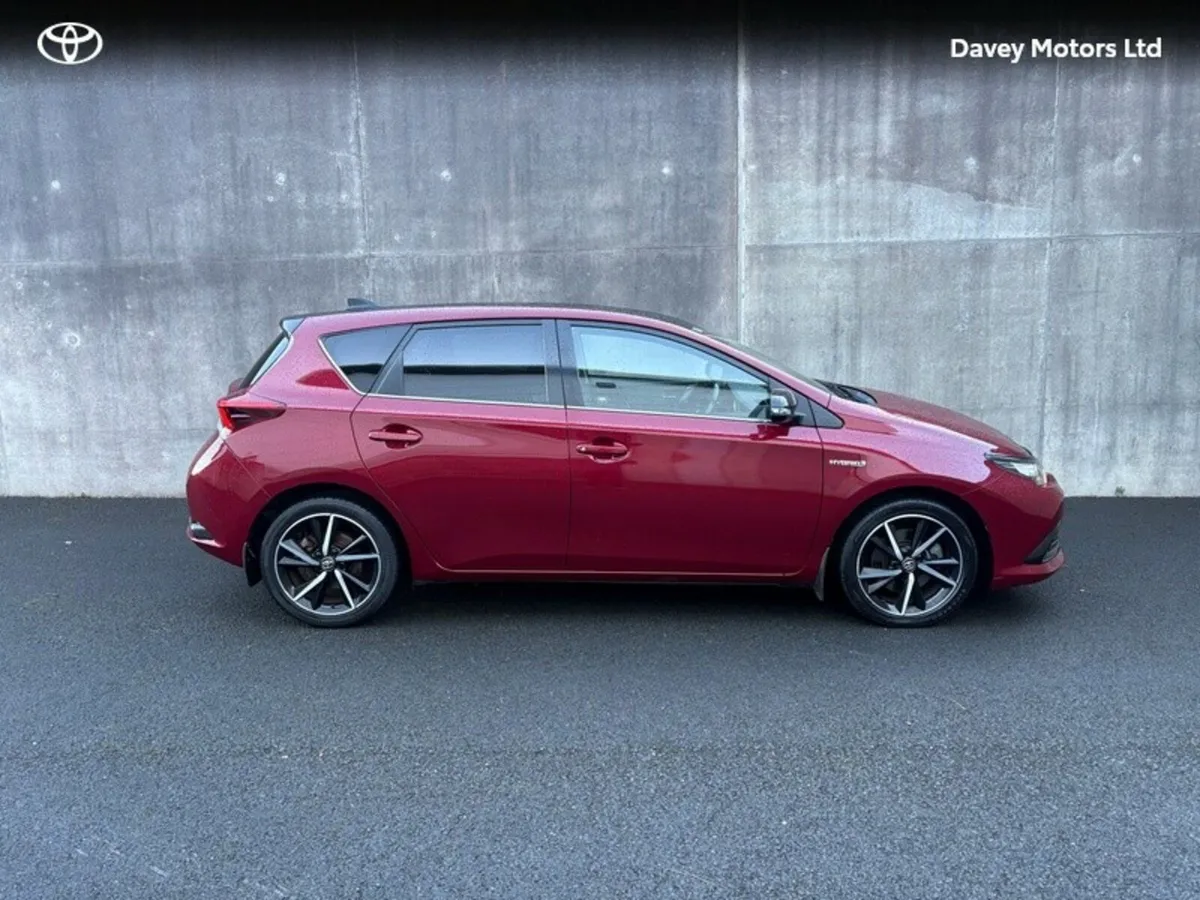 Toyota Auris AURIS HYBRID LUNA SPORT - Image 3