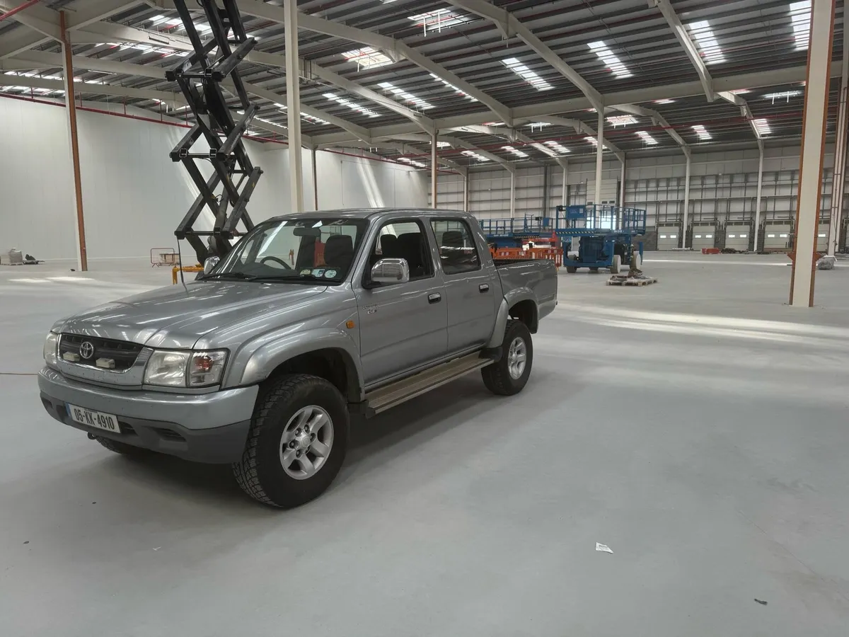 Toyota Hilux 2.5 D-4D 280VX - Image 2