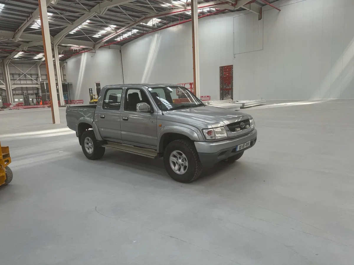 Toyota Hilux 2.5 D-4D 280VX - Image 1
