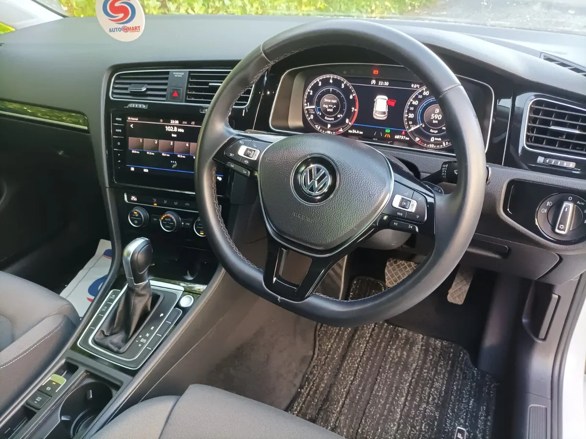 Volkswagen Golf 1.4 TSI Highline Automatic, 2019 - Image 4