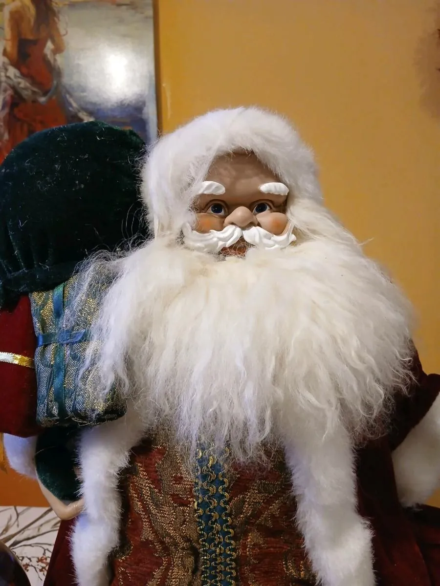 2ft Santa - Image 2