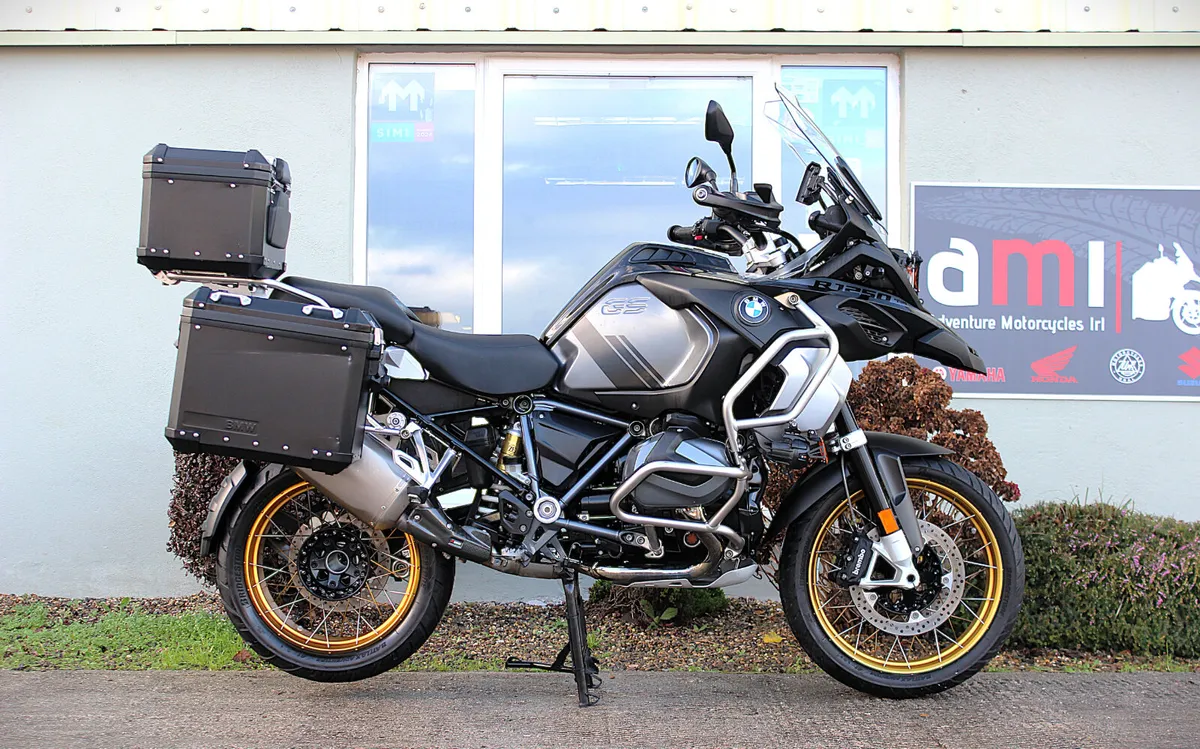 BMW R 1250 GS Adventure Triple Black 2022 - Image 1