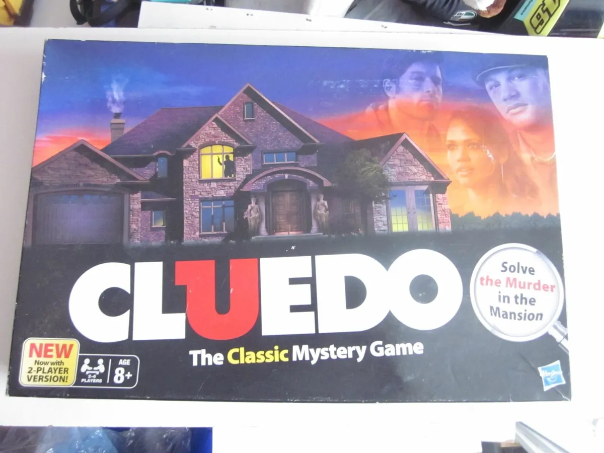 Cluedo The Classic Mystery Game 2011 - Image 1