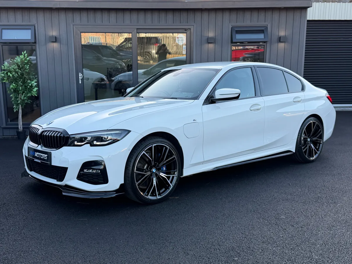 2021/212 BMW 330E MSPORT AUTO - Image 2