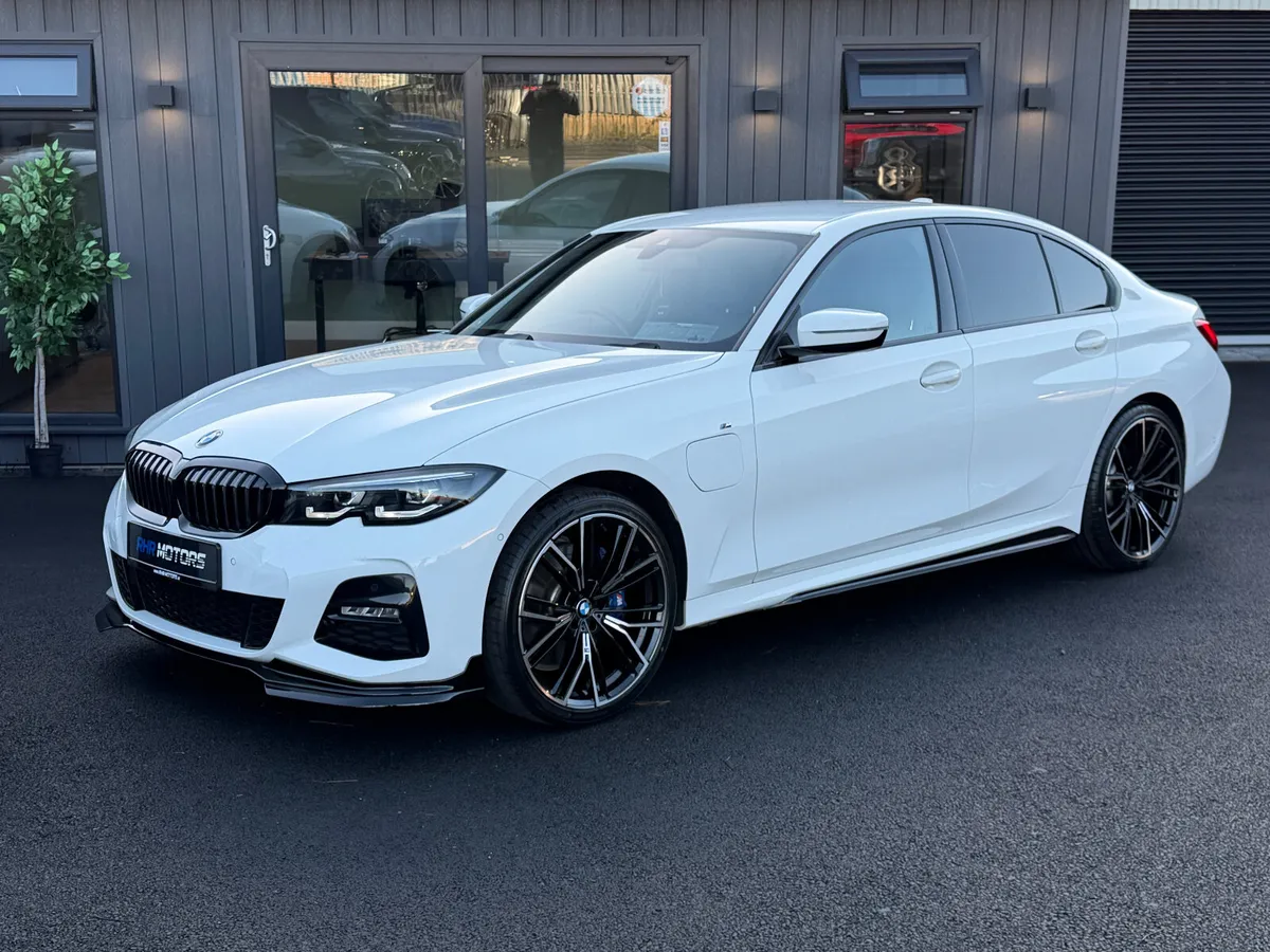 2021/212 BMW 330E MSPORT AUTO - Image 1
