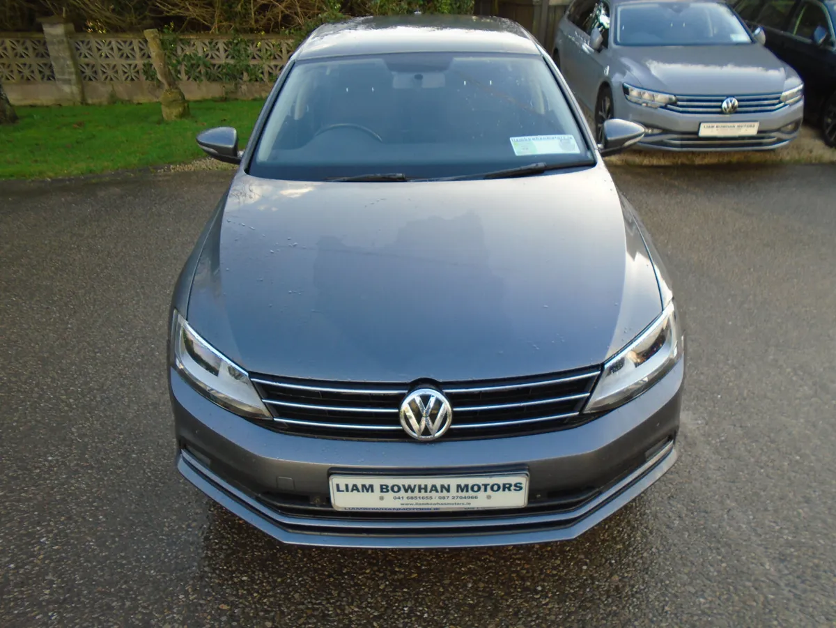 Volkswagen Jetta 2015,2lt,p-sensors,fogs,cruise - Image 3