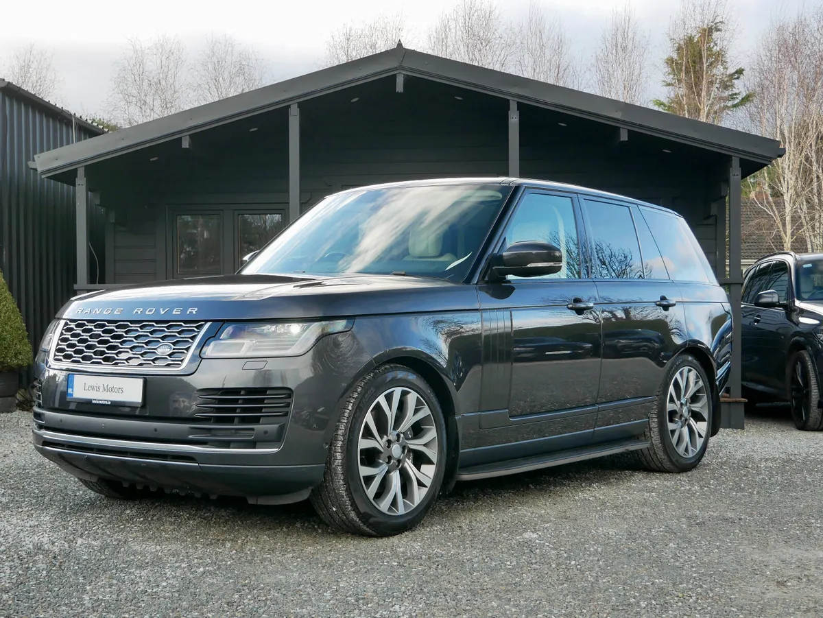 2021 Range Rover Vogue P400e PHEV - Image 3