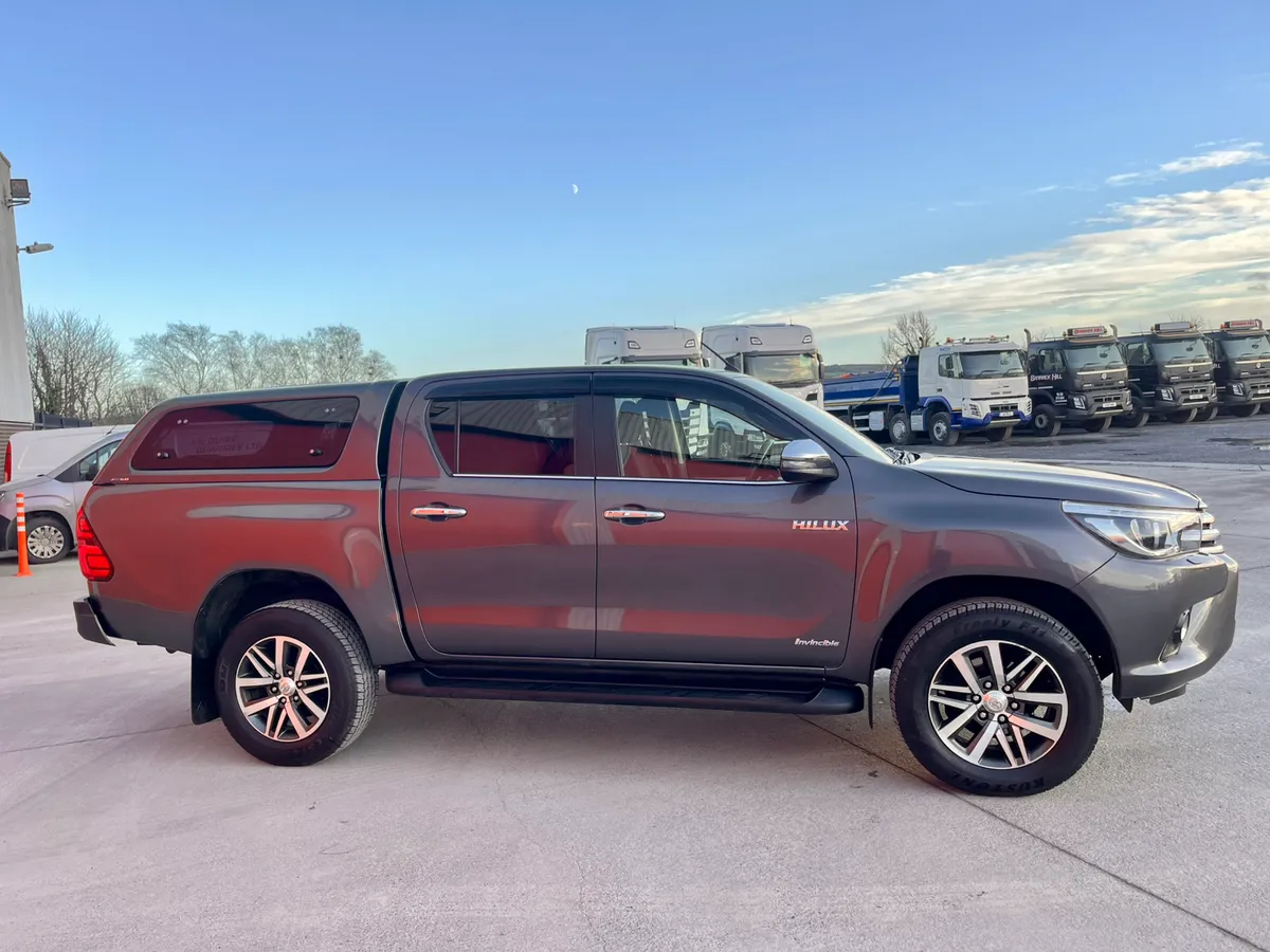 2019 Toyota Hilux 2.4 Invincible - Image 3