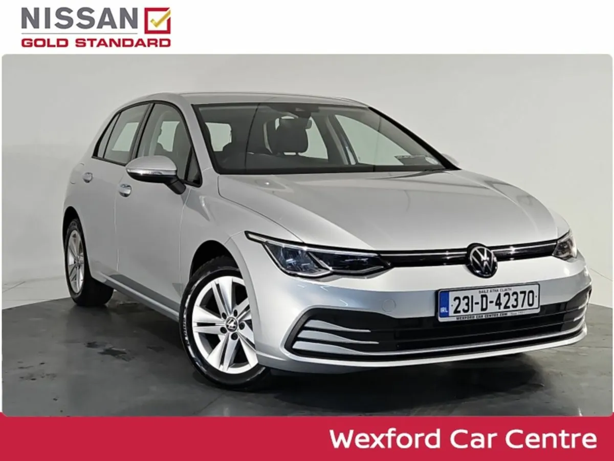 Volkswagen Golf 2.0 TDI 115HP Life ONLY 6,955KM - Image 1