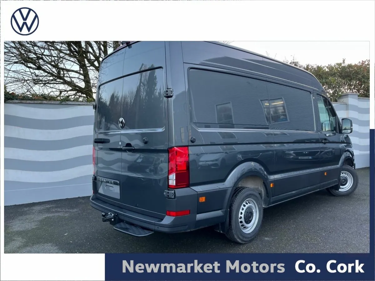 Volkswagen Crafter HIGHLINE HIGH ROOF 30 140BHP 6 - Image 3