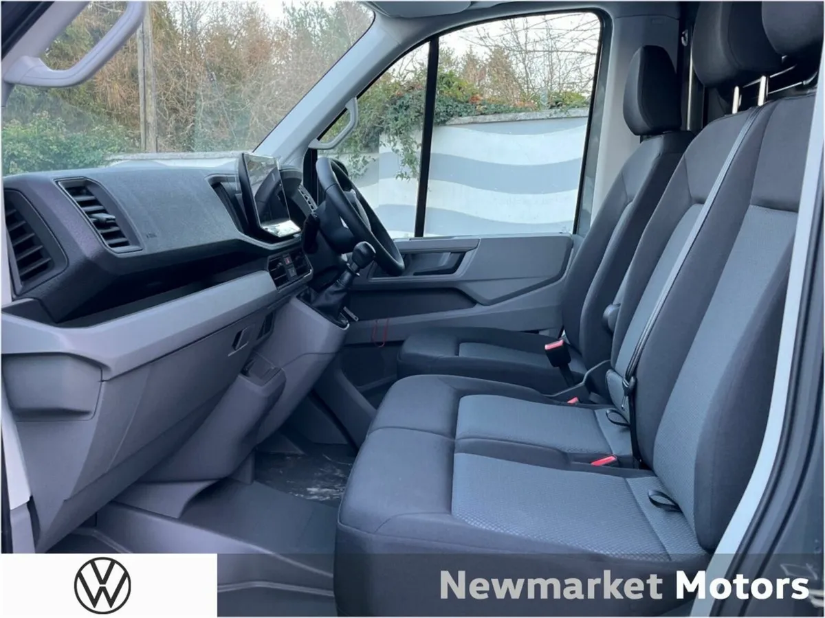 Volkswagen Crafter HIGHLINE HIGH ROOF 30 140BHP 6 - Image 4