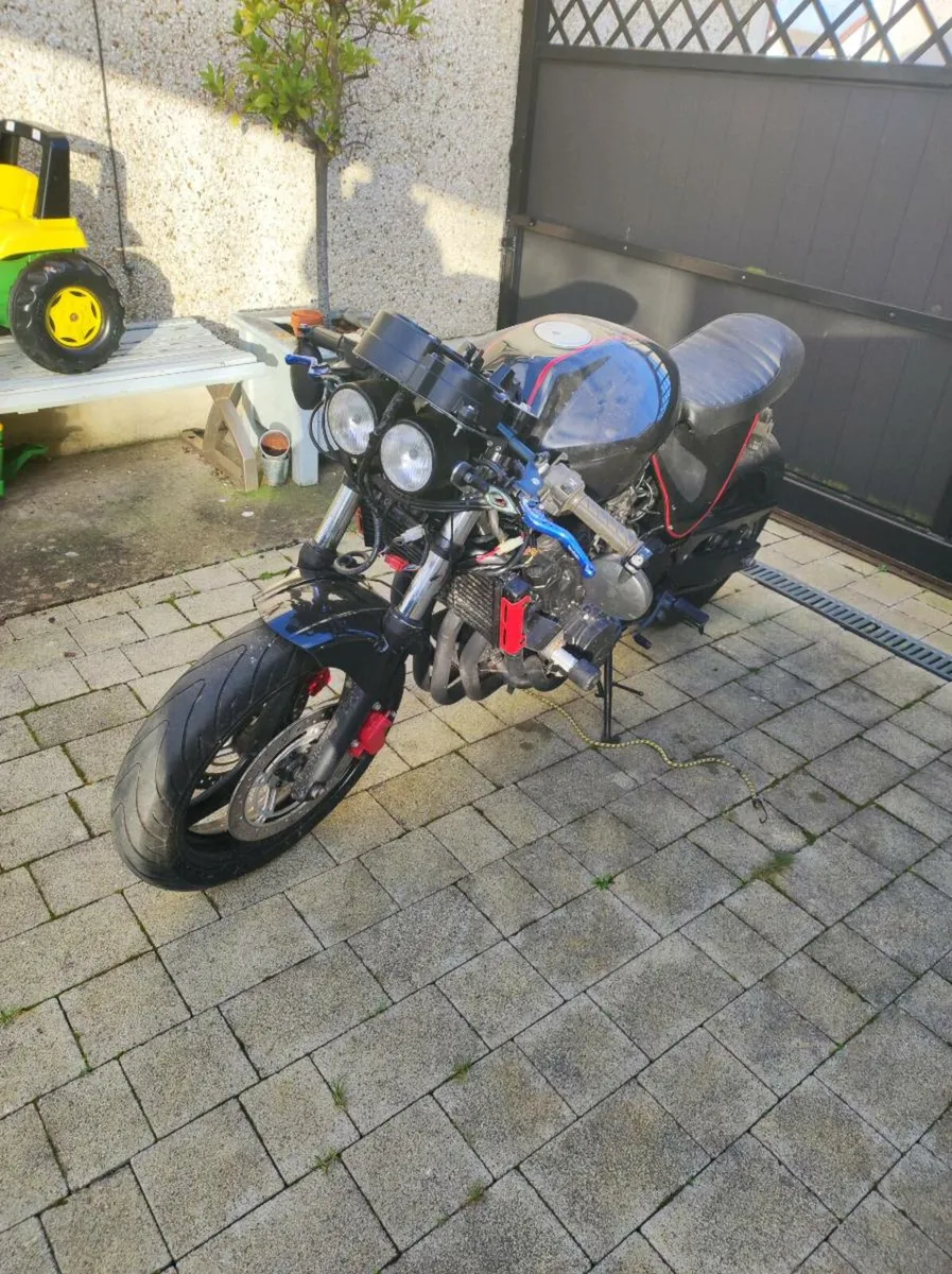 Honda Hornet 600 Cafe Racer Project - Image 2