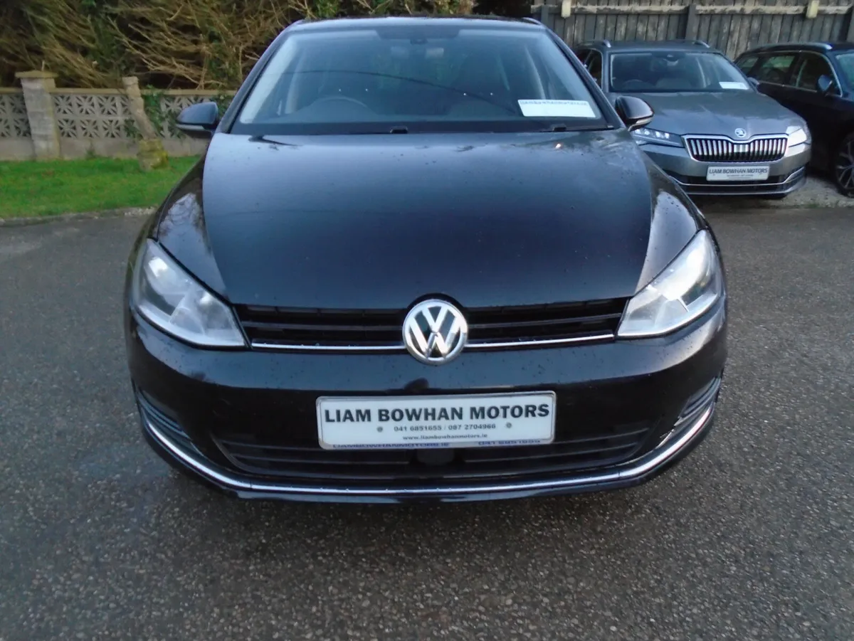 Volkswagen Golf 2017,leather,camera,fogs,highline, - Image 4