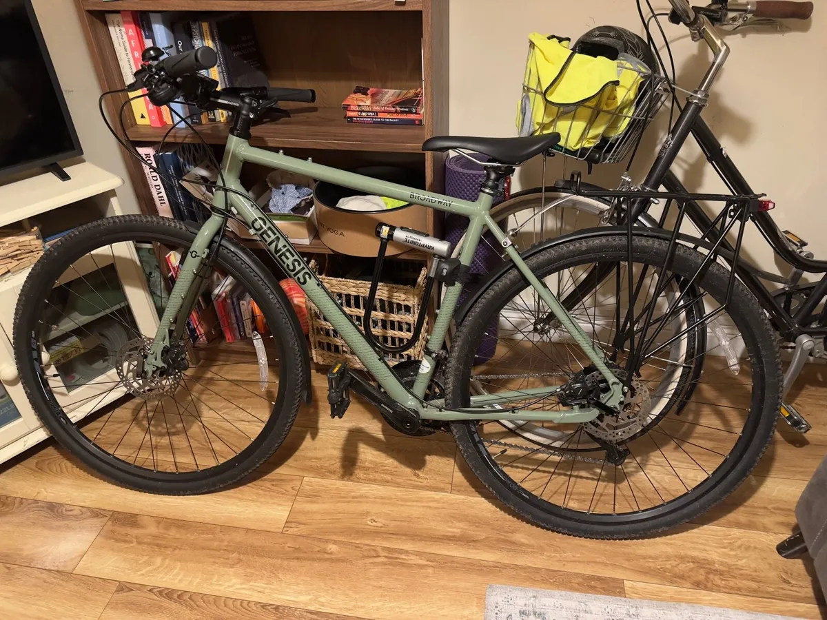 Bicycle Genesis Broadway - Image 1