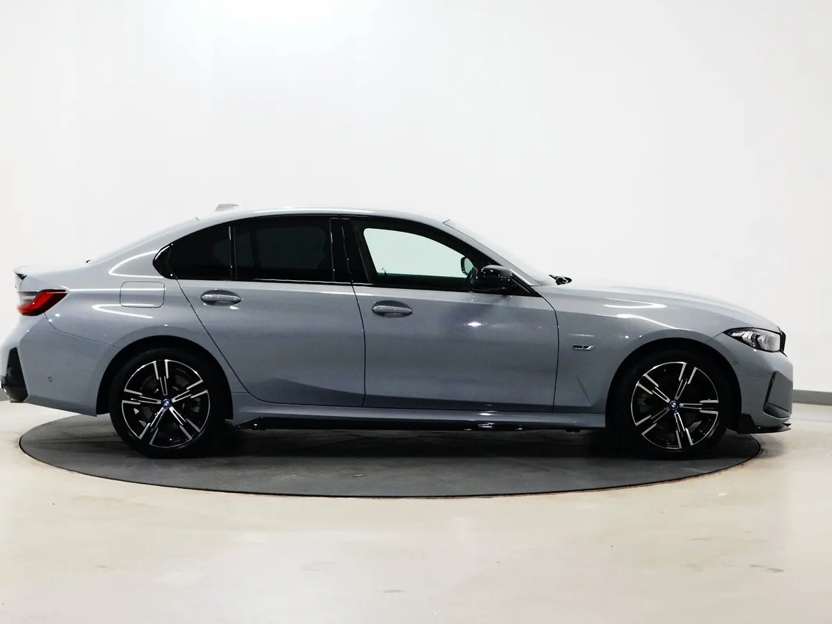 *111* 2023 BMW 3-Series 2.0 m-sport phev automatic - Image 3
