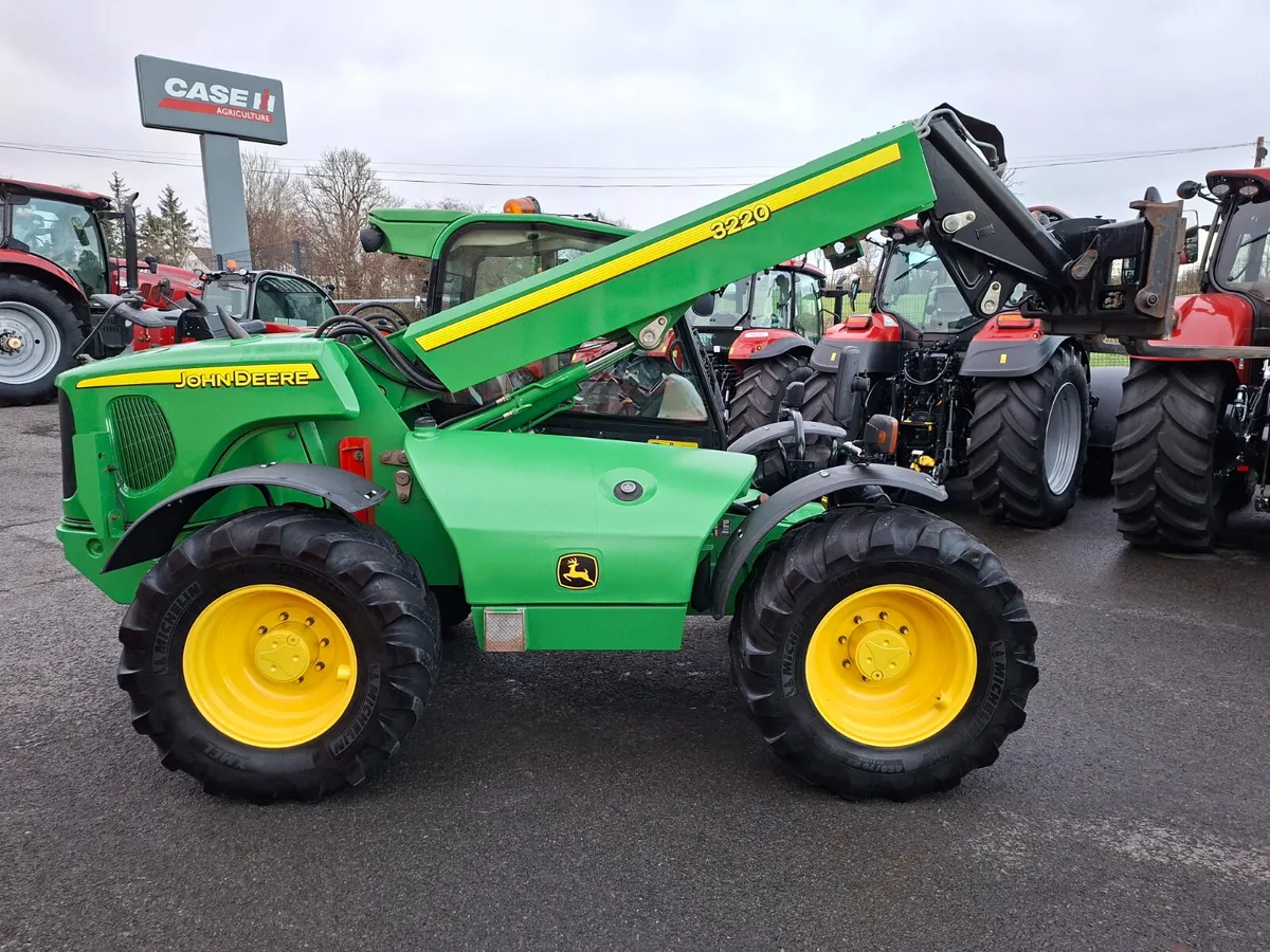 JOHN DEERE 3220 (5100 HOURS) - Image 3