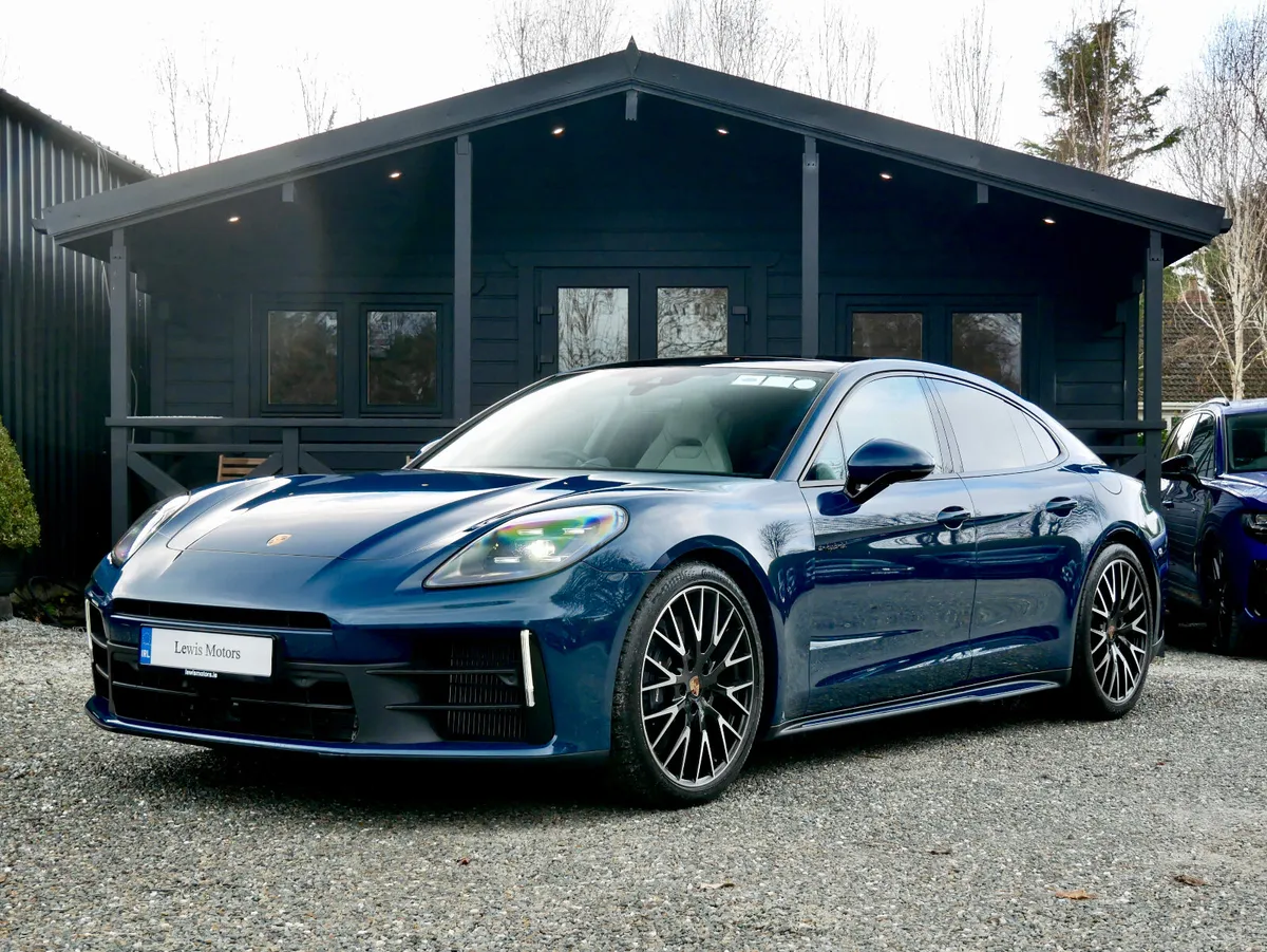 2025 Porsche Panamera 4 E-Hybrid - Image 3