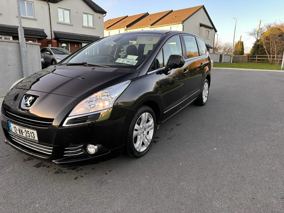 Peugeot 5008 7seater - Image 1