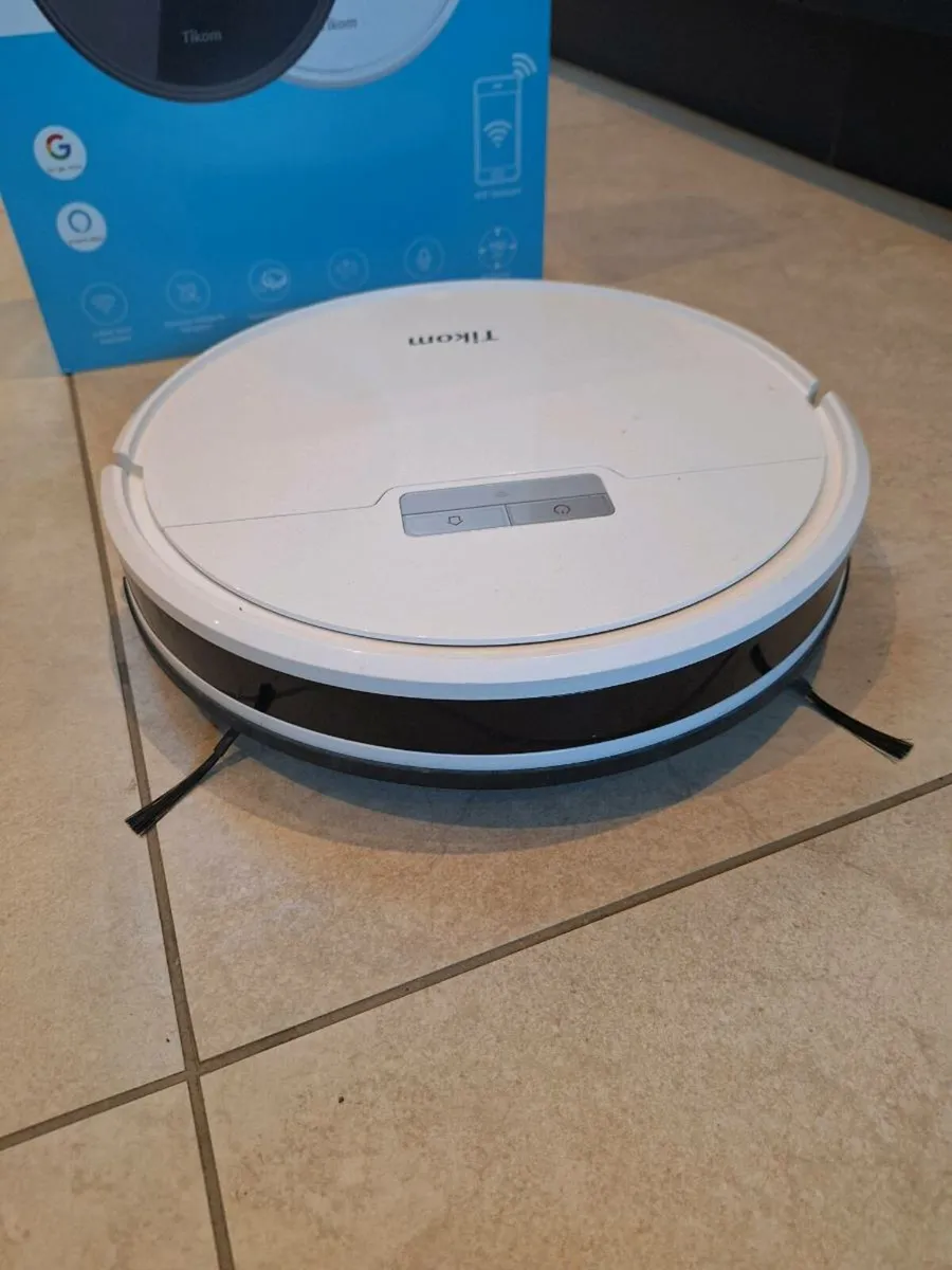 Robot hoover / vacuum including mop - Image 3