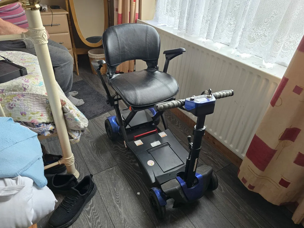 Mobility scooter - Image 1