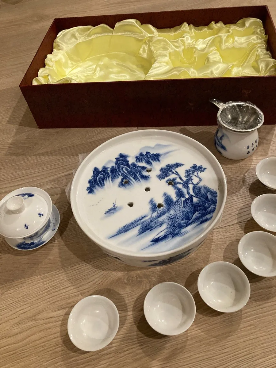 New Chinese Porcelain Tea Set - Image 3