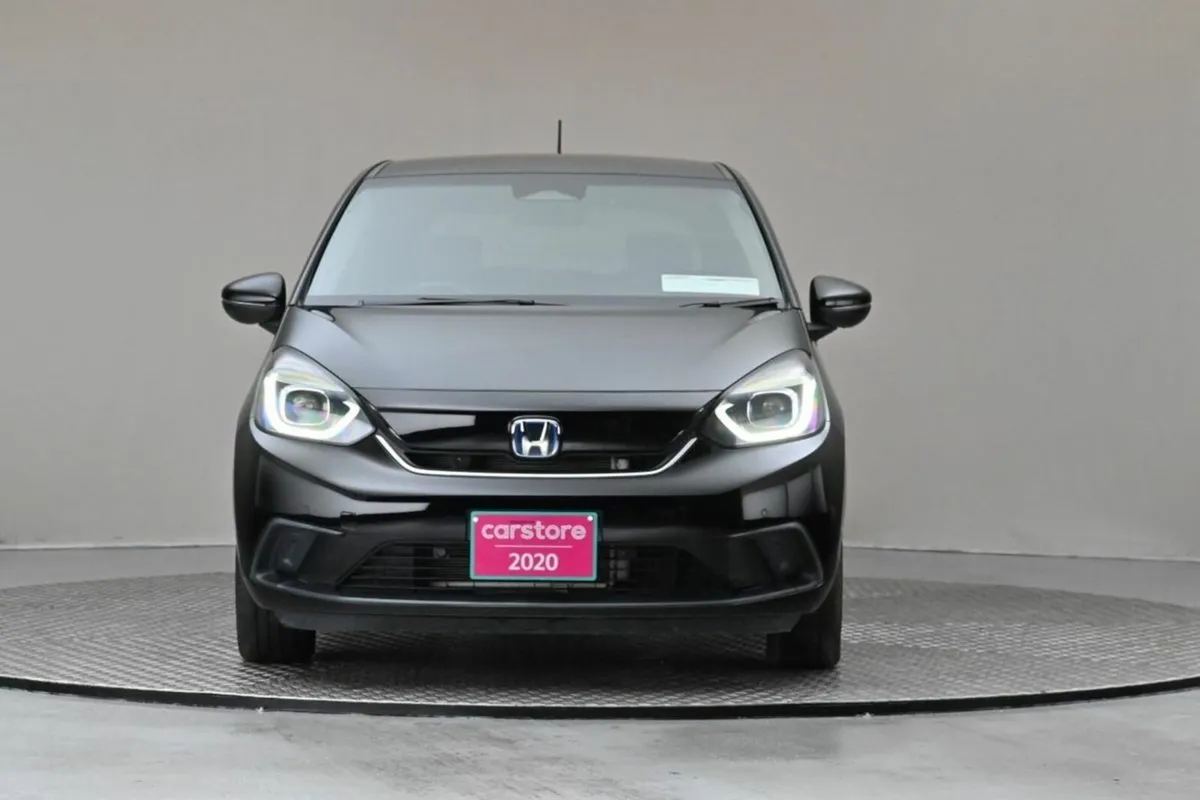 Honda Fit 1.5 HEV E-CVT **CARPLAY*ANDROID**REVERSE - Image 2