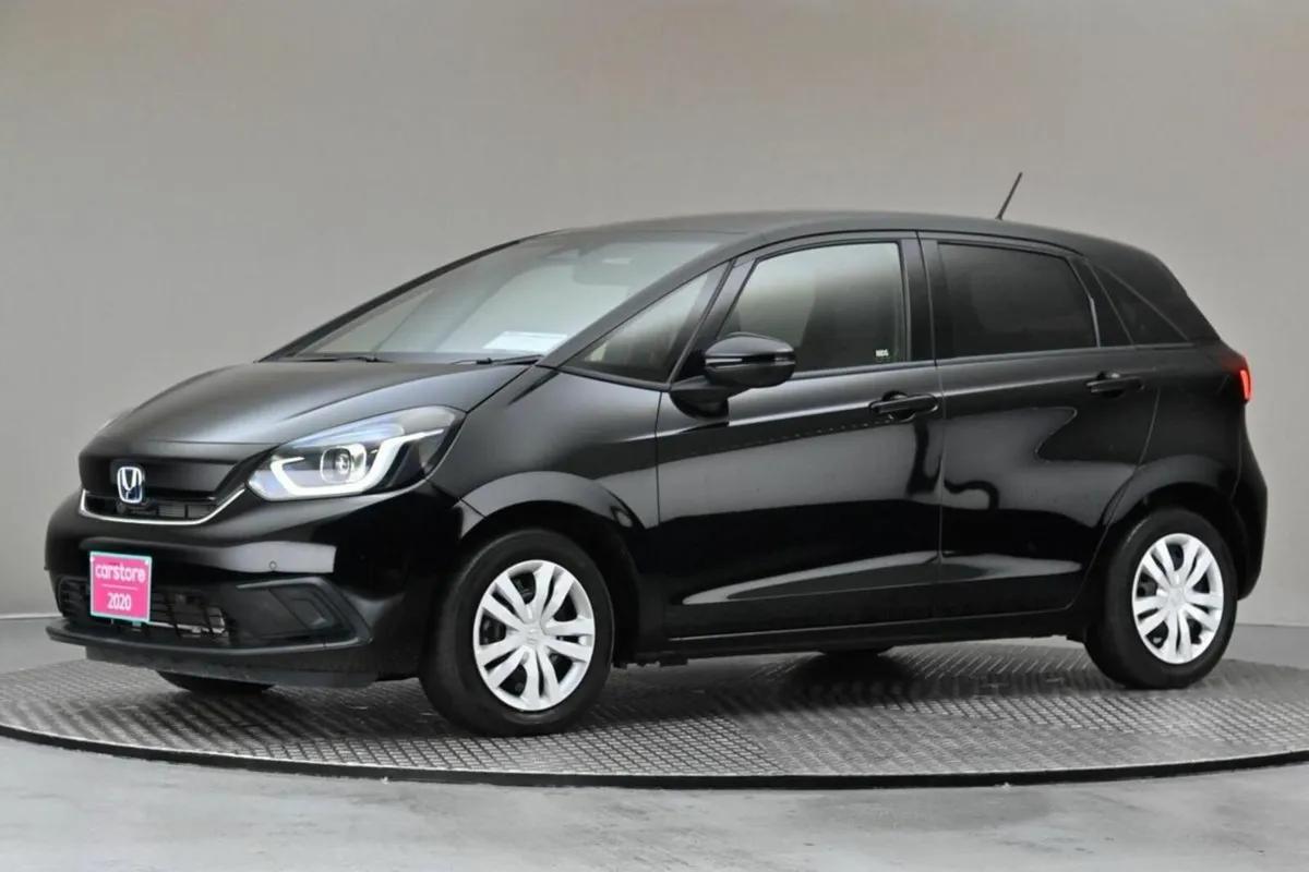 Honda Fit 1.5 HEV E-CVT **CARPLAY*ANDROID**REVERSE - Image 4