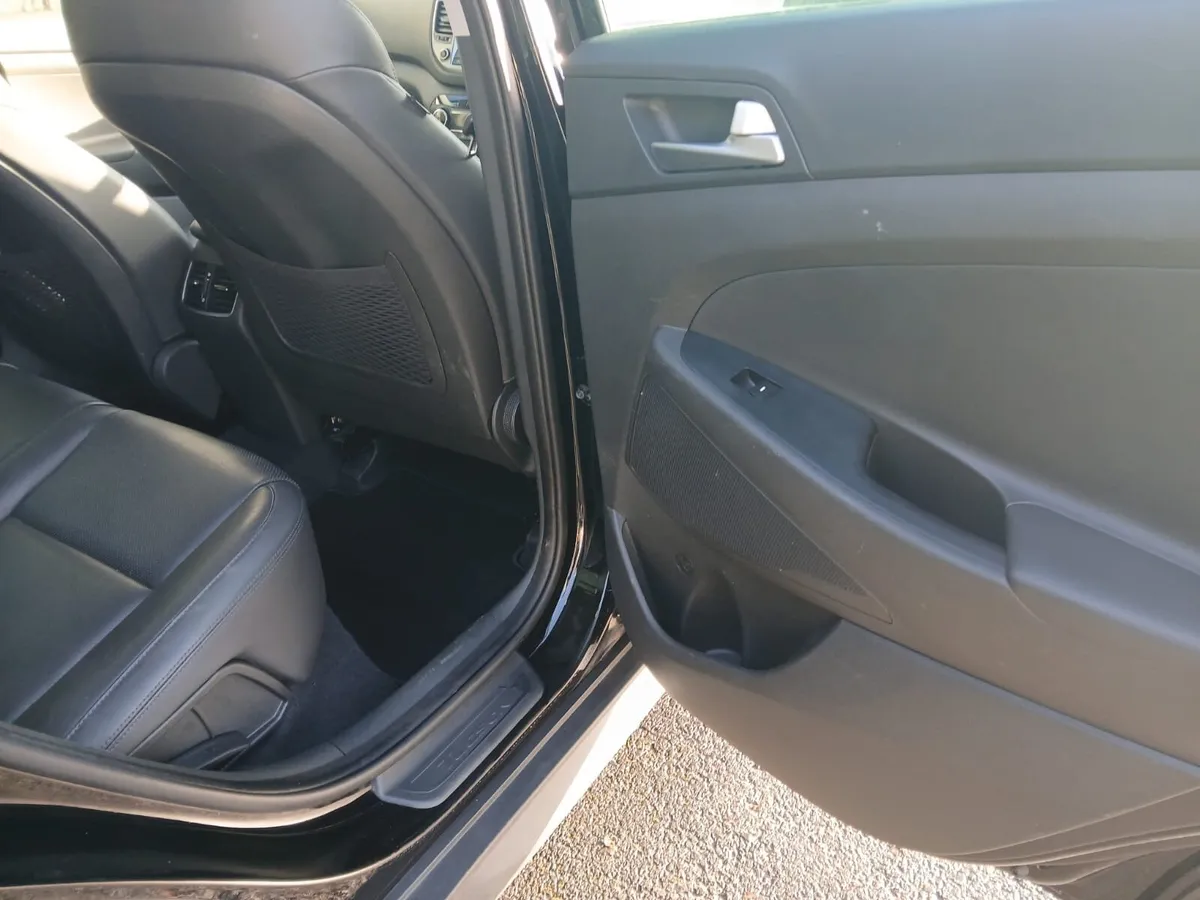 Hyundai Tucson 2017 - Image 2