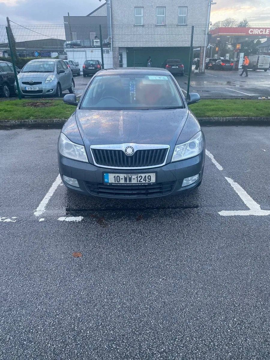 Skoda Octavia 2010 1.6 - Image 1