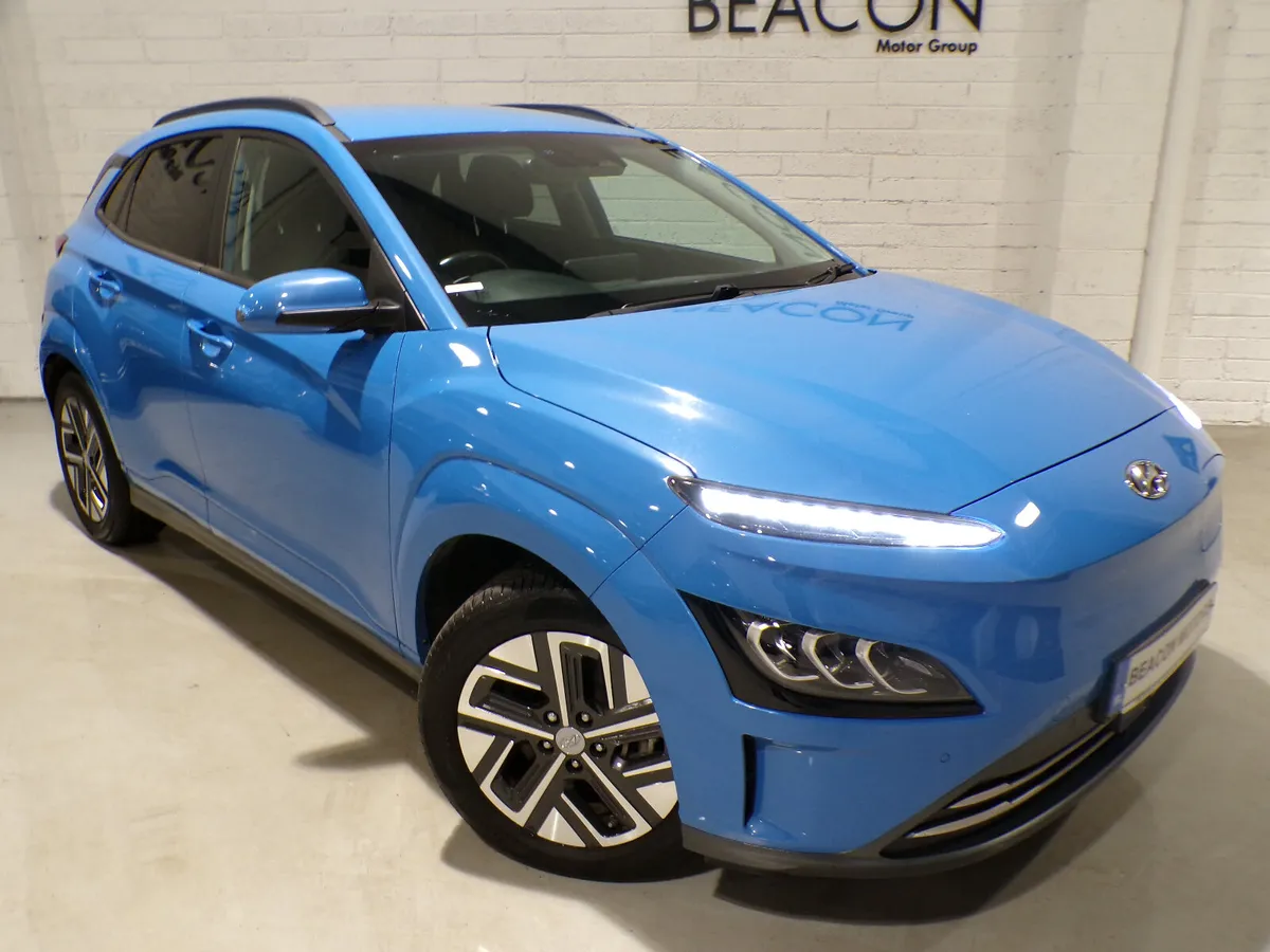 2021*64KWH HYUNDAI KONA PREMIUM EV*484KM RANGE*FUL - Image 2