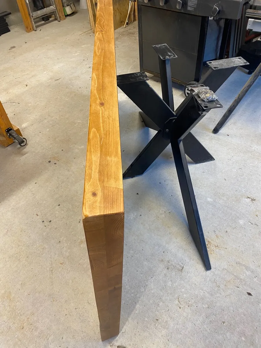 Large dining table - Image 2